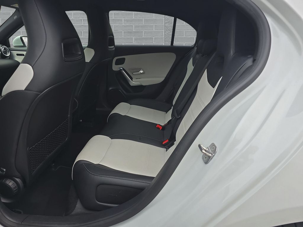 Mercedes-Benz A 250 2023