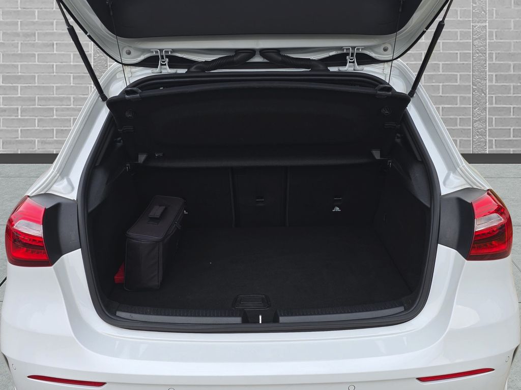 Mercedes-Benz A 250 2023