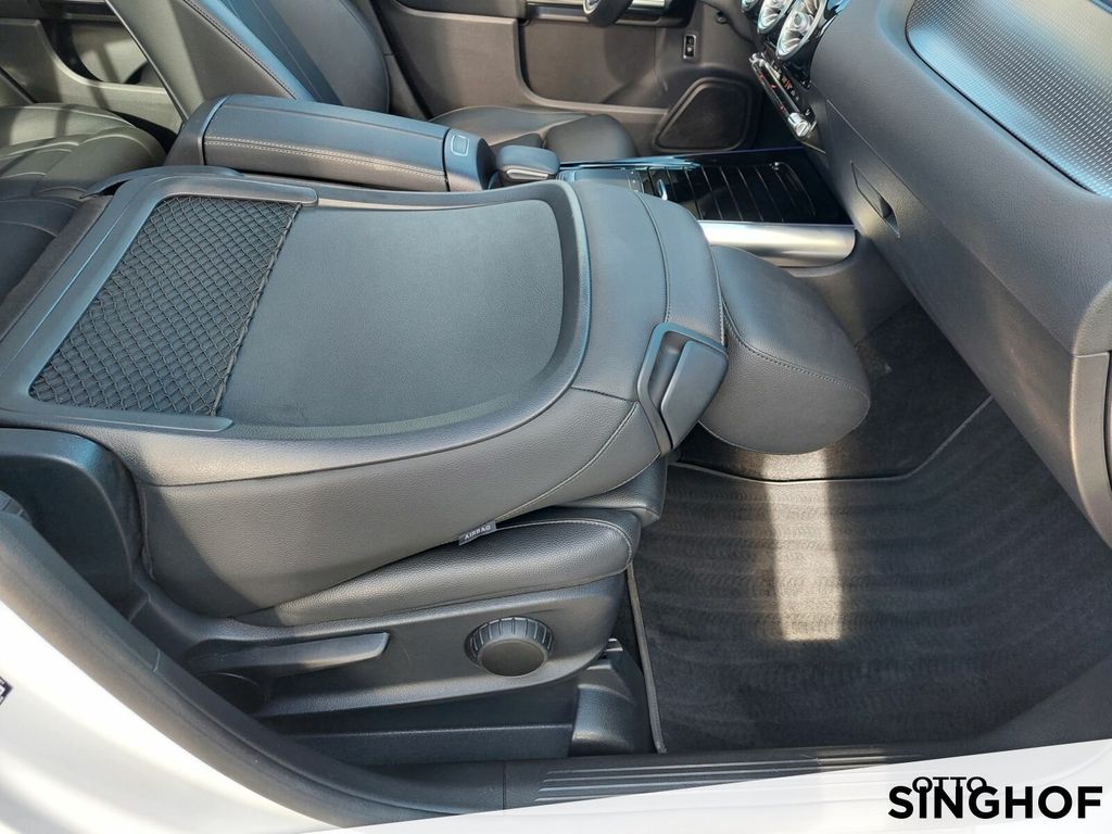 Mercedes-Benz GLA 200 2020