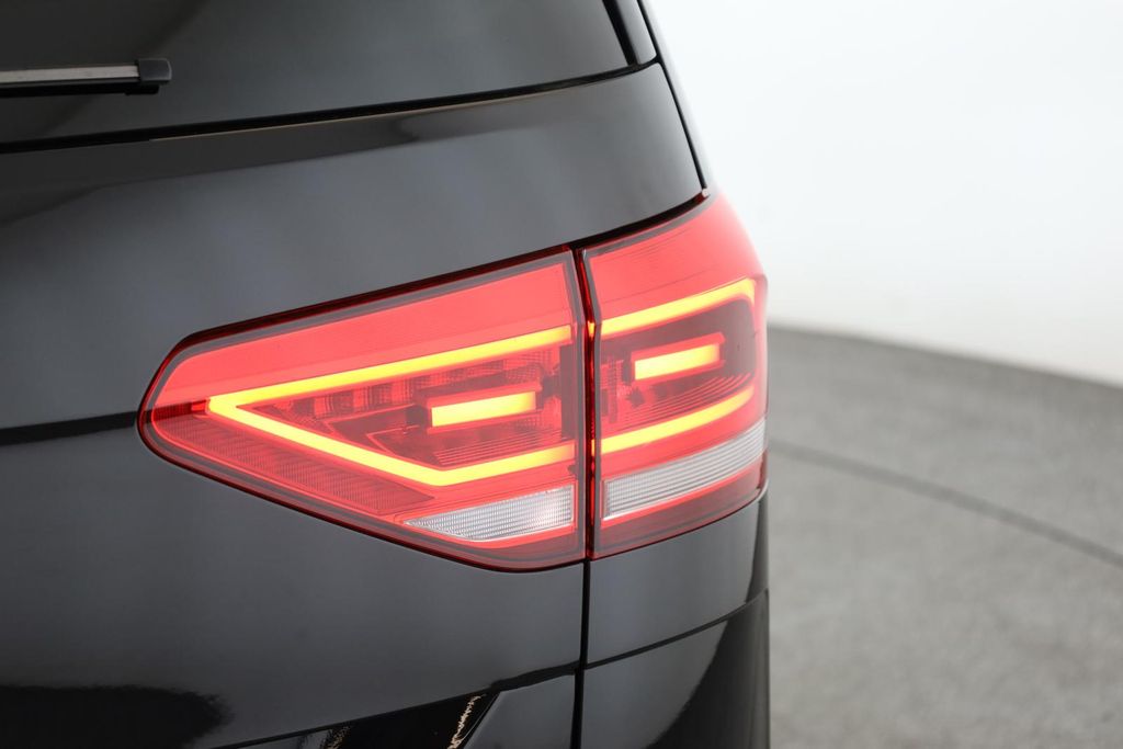 Volkswagen Touran 2025