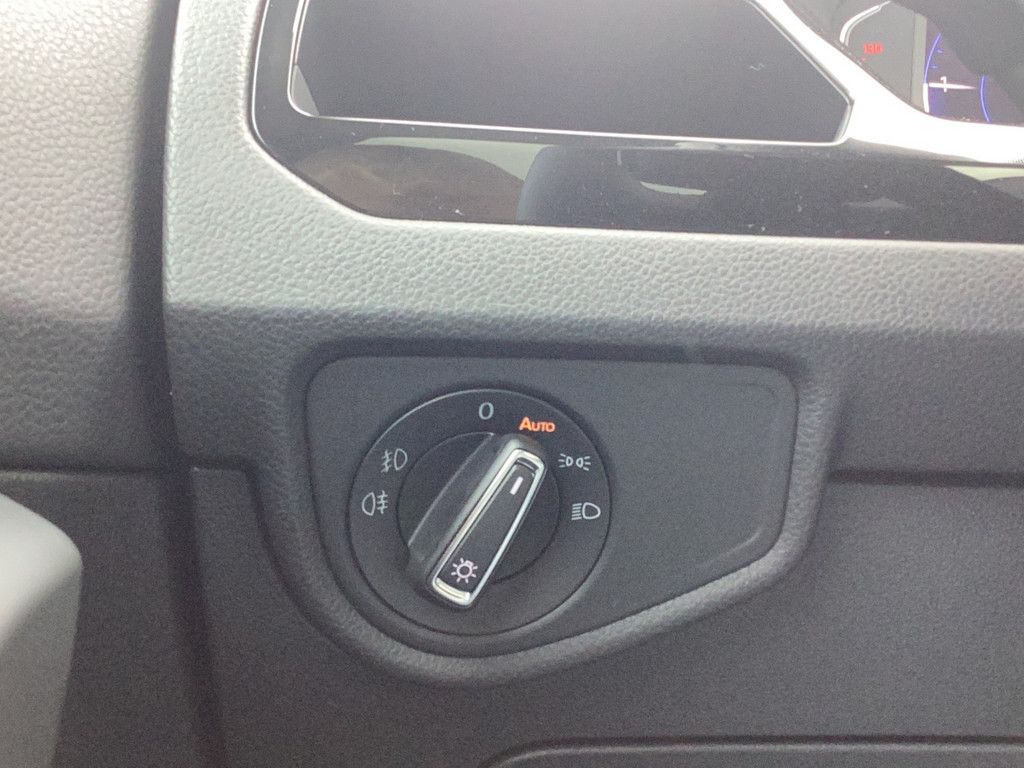 Volkswagen Touran 2023