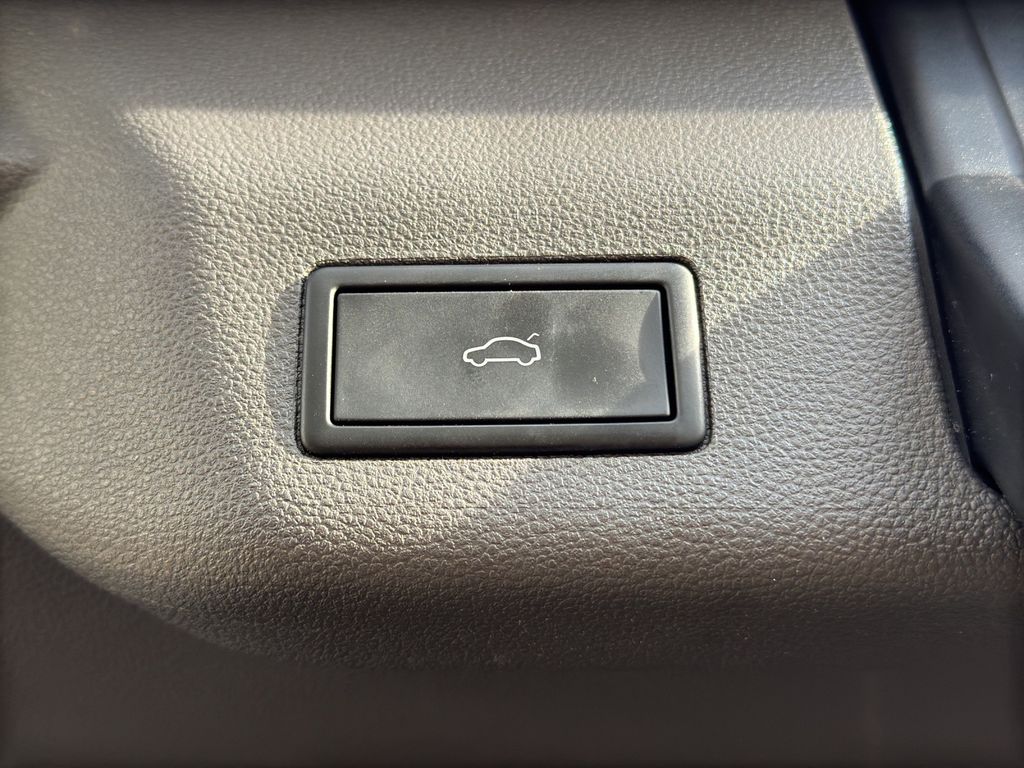 Volkswagen T7 Multivan 2024