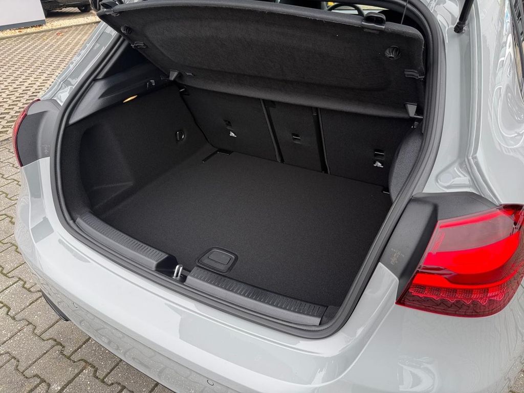 Mercedes-Benz A 200 2025
