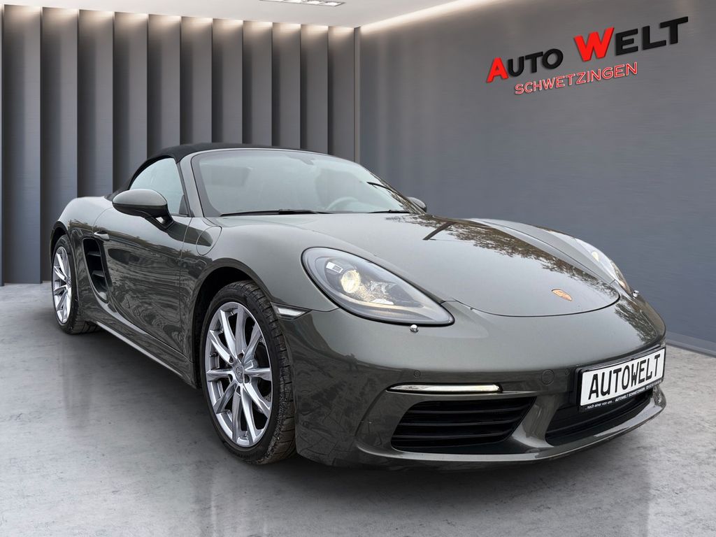 Porsche Boxster 2024
