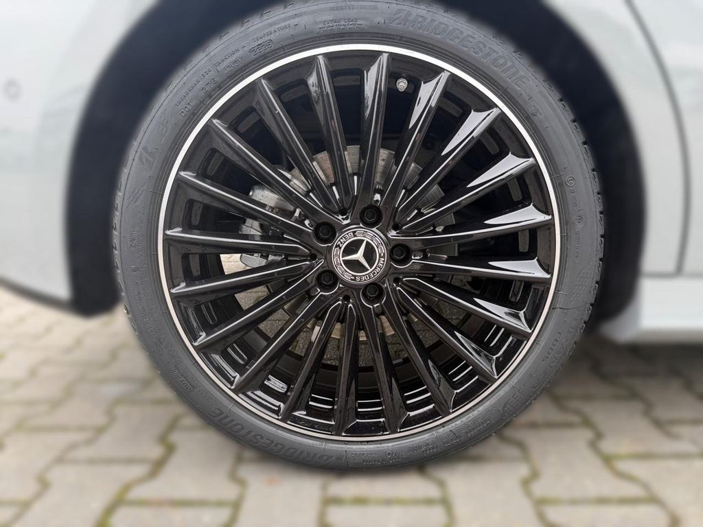 Mercedes-Benz A 200 2025
