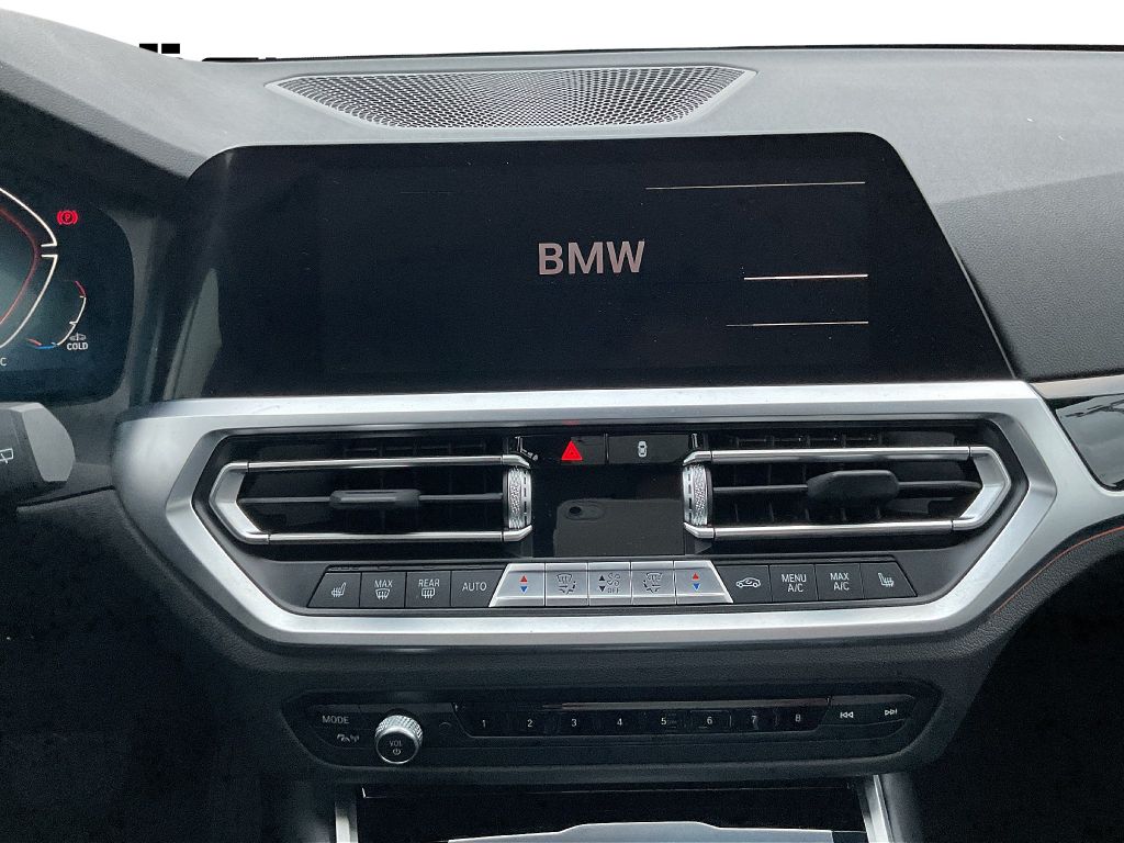 BMW 318 2022