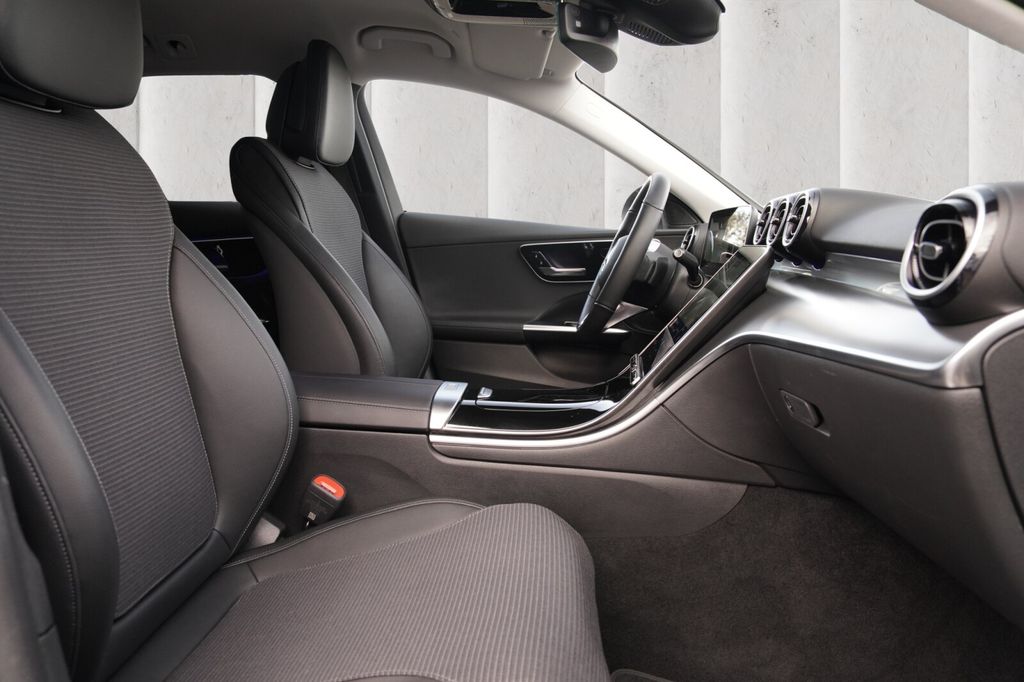 Mercedes-Benz C 220 2024