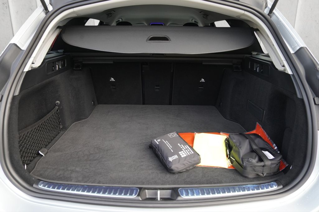 Mercedes-Benz C 220 2024