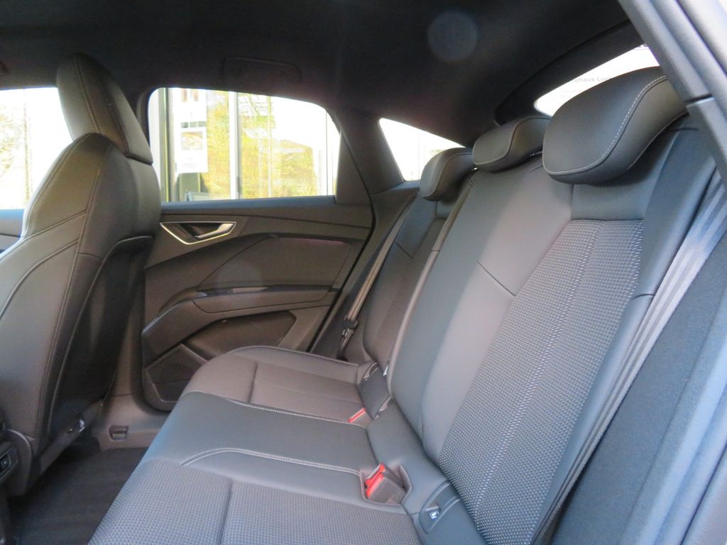 Audi Q4 2022