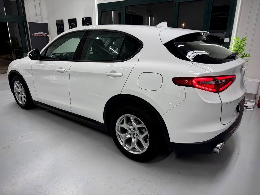 Alfa Romeo Stelvio 2022