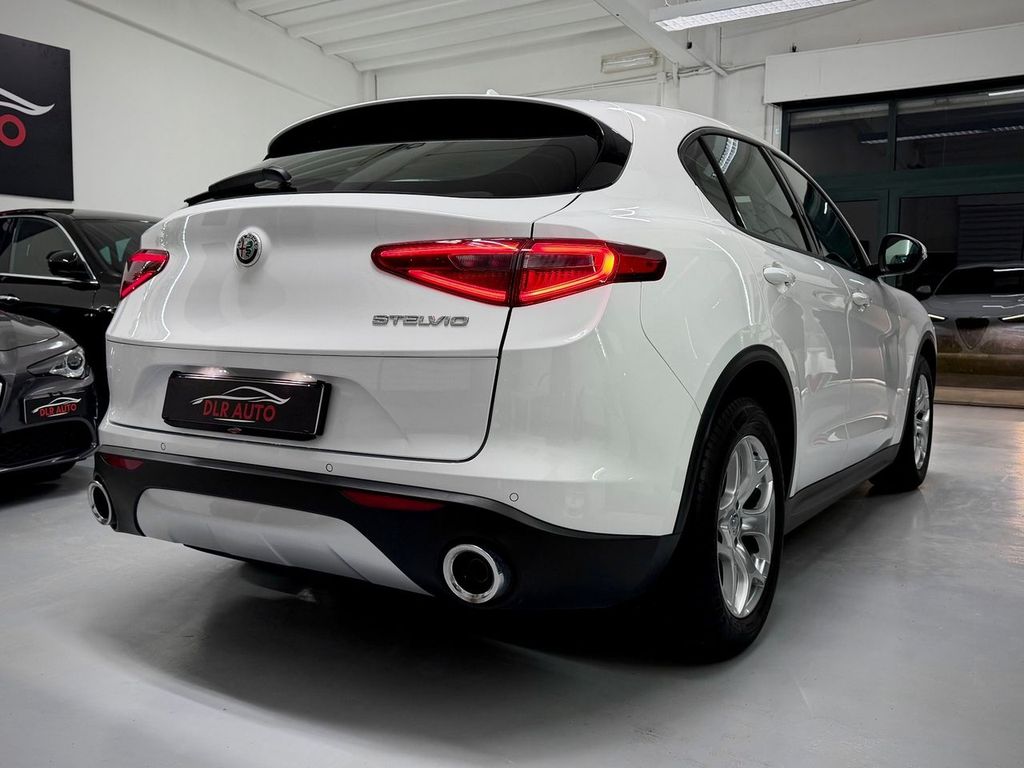 Alfa Romeo Stelvio 2022