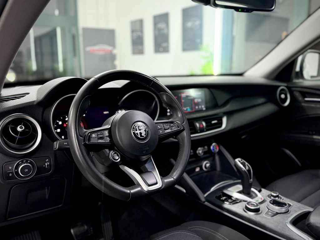 Alfa Romeo Stelvio 2022