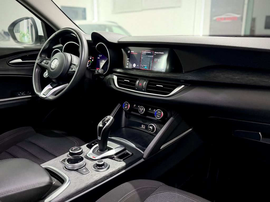 Alfa Romeo Stelvio 2022