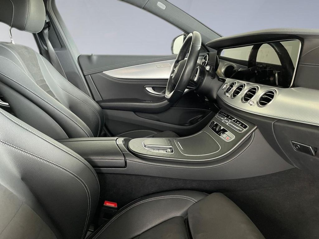 Mercedes-Benz E 300 2021