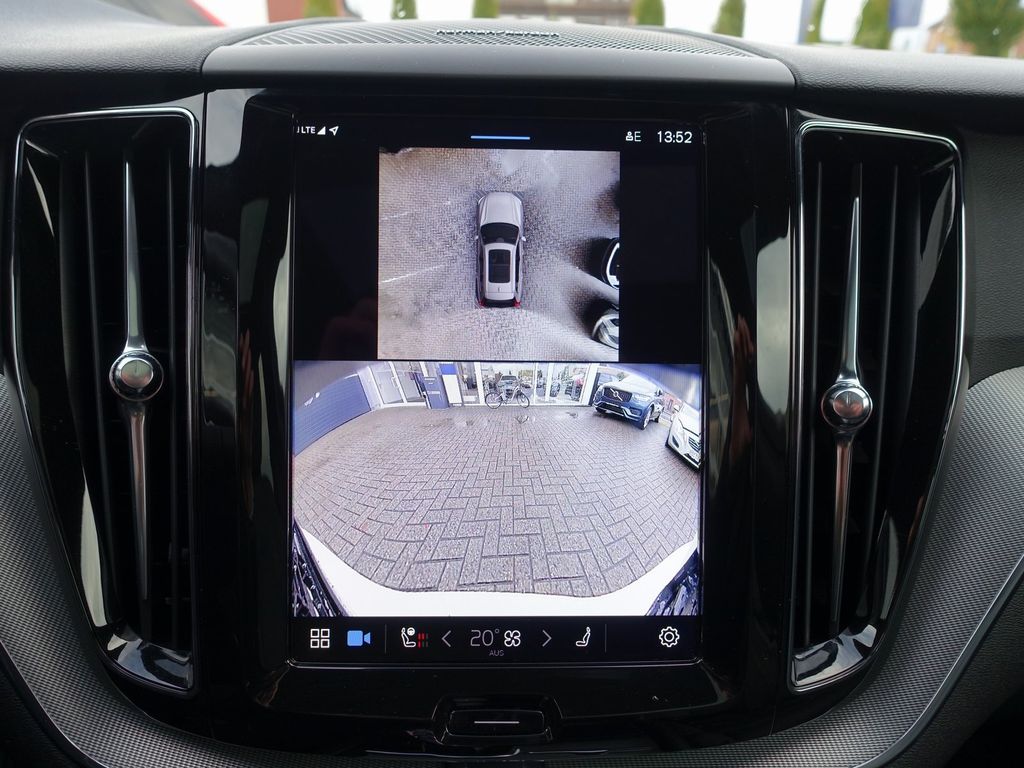 Volvo XC60 2025
