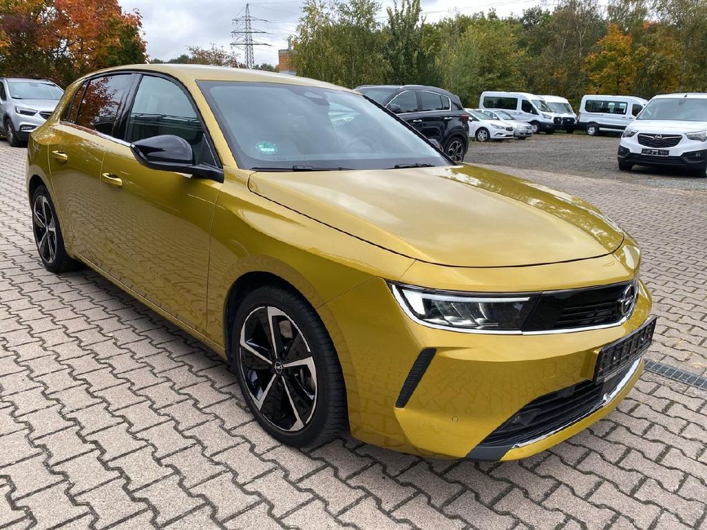 Opel Astra 2022