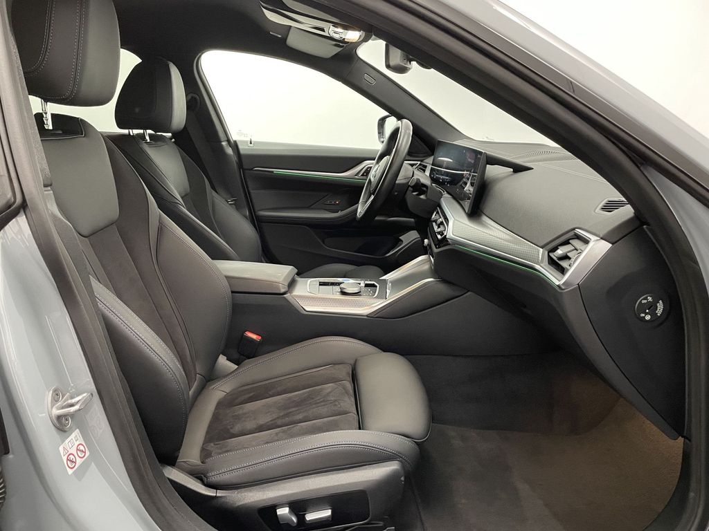 BMW i4 2023