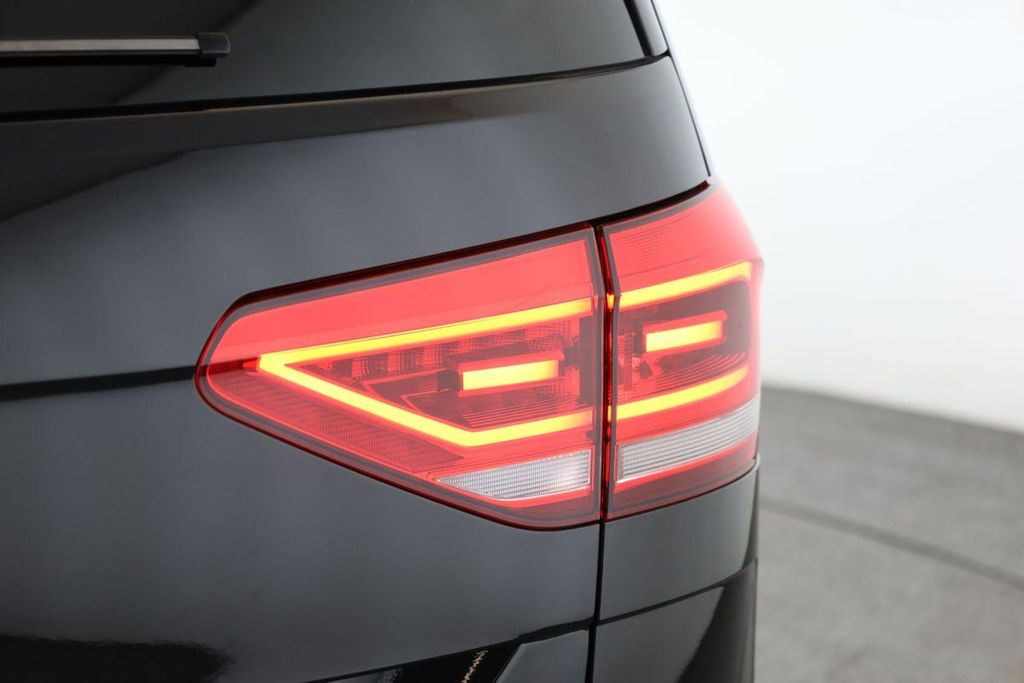 Volkswagen Touran 2025