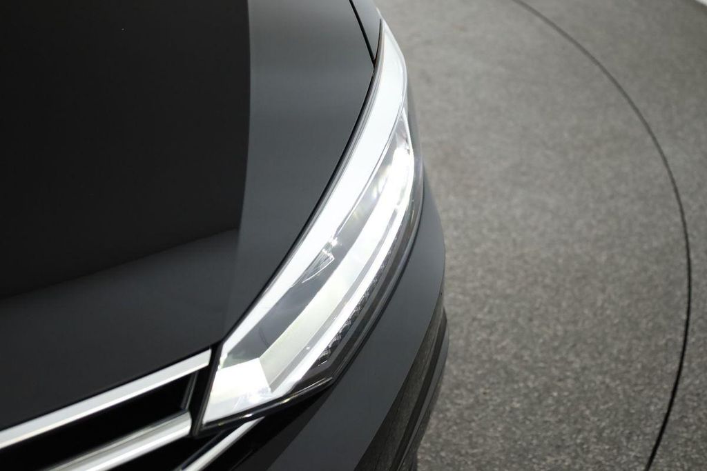 Volkswagen Touran 2025