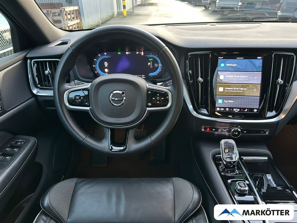 Volvo V60 2023