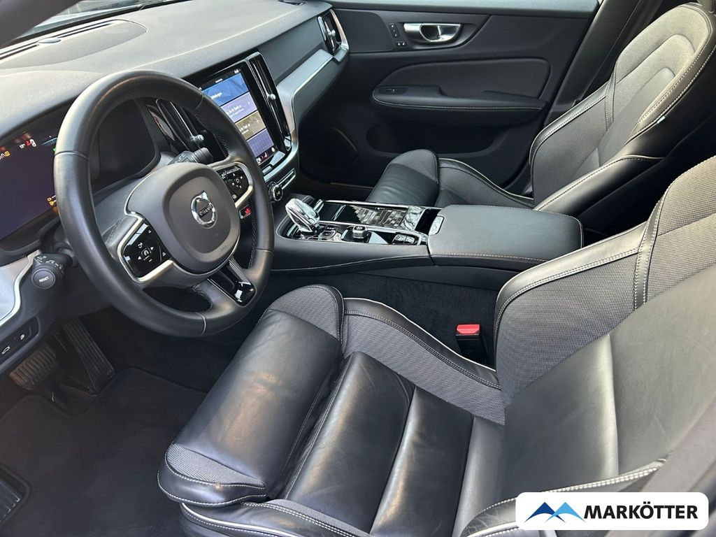 Volvo V60 2023