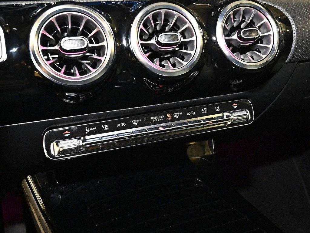 Mercedes-Benz A 250 2025