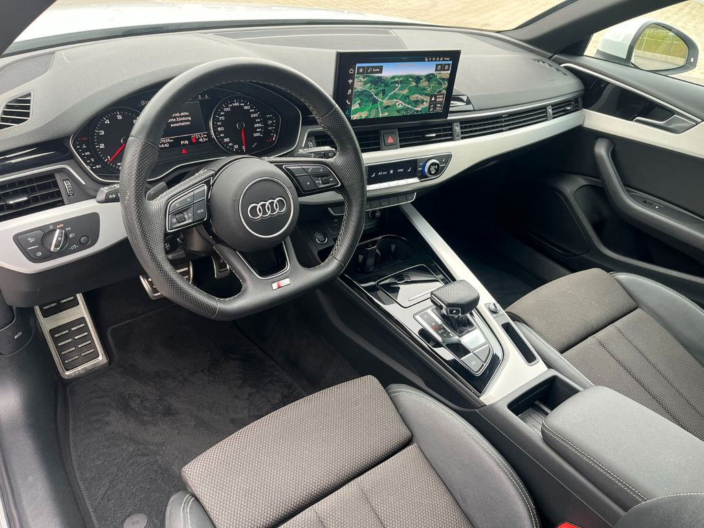 Audi A4 2023