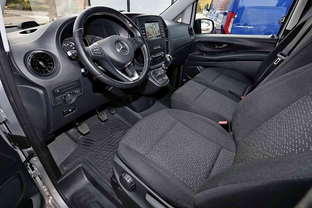 Mercedes-Benz Vito 2023