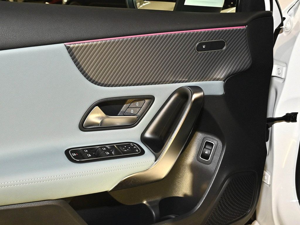 Mercedes-Benz A 250 2025