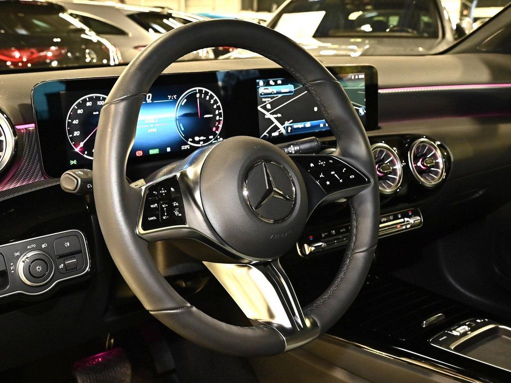 Mercedes-Benz A 250 2025