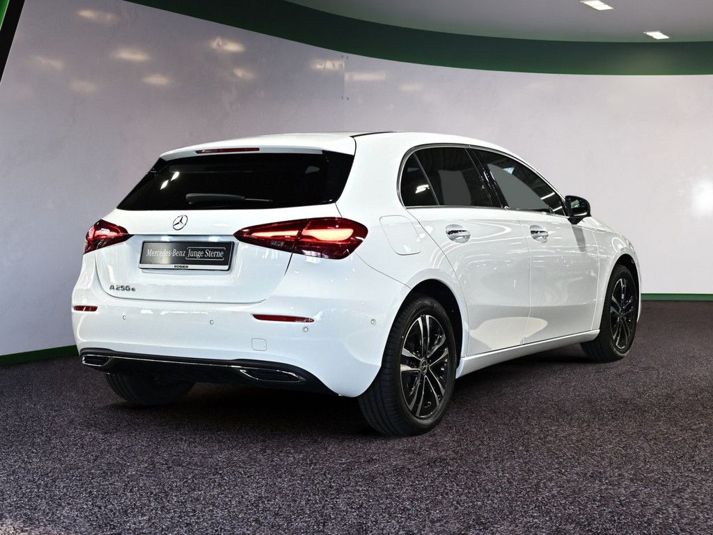 Mercedes-Benz A 250 2025