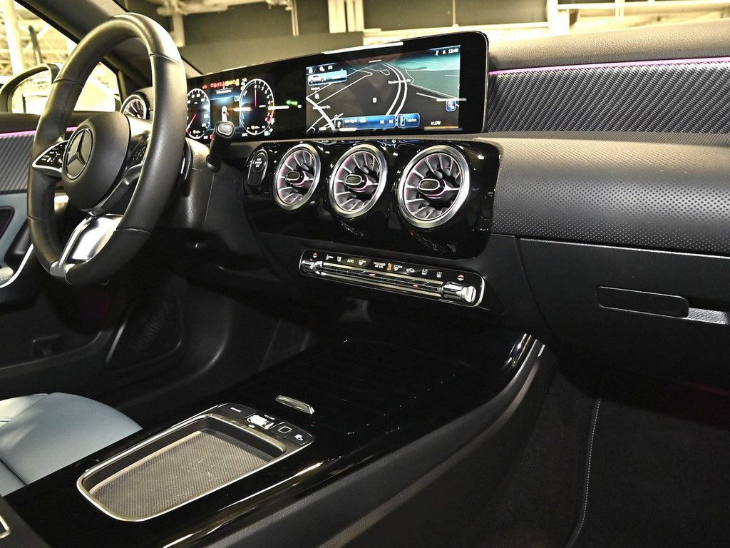Mercedes-Benz A 250 2025