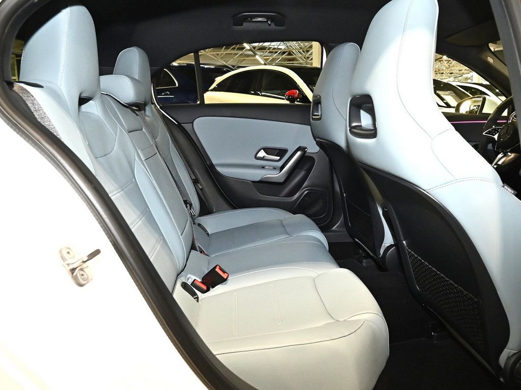 Mercedes-Benz A 250 2025