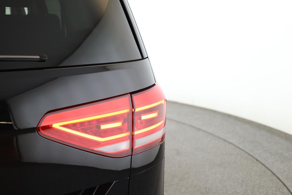 Volkswagen Touran 2025