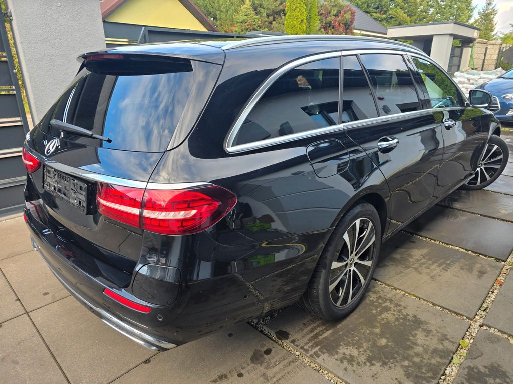 Mercedes-Benz E 300 2022