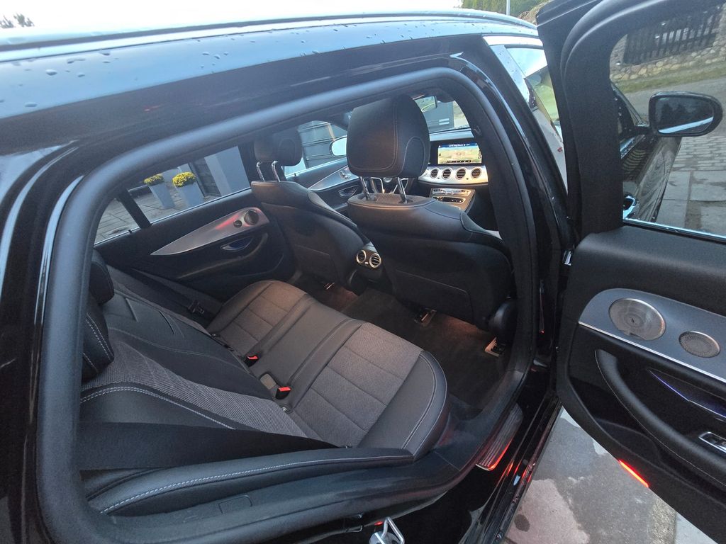 Mercedes-Benz E 300 2022