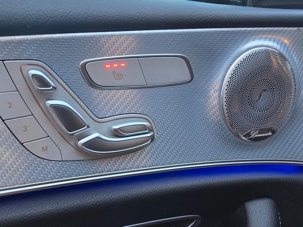 Mercedes-Benz E 300 2022