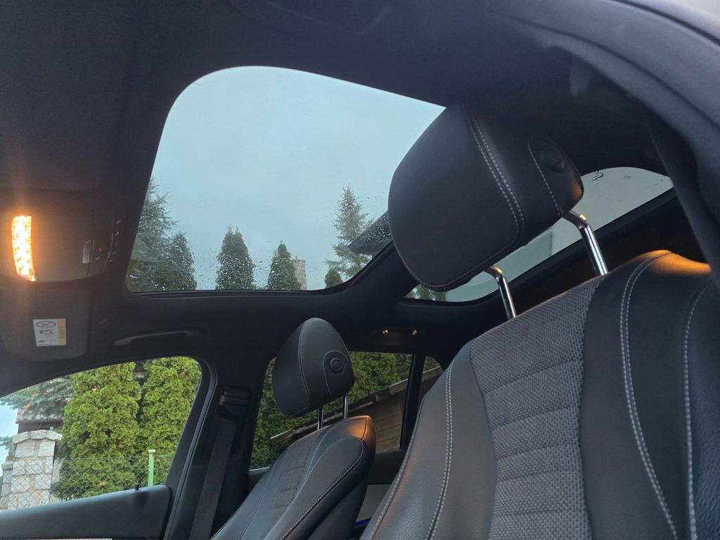 Mercedes-Benz E 300 2022