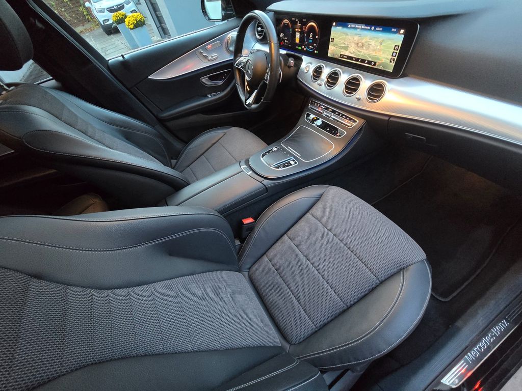 Mercedes-Benz E 300 2022