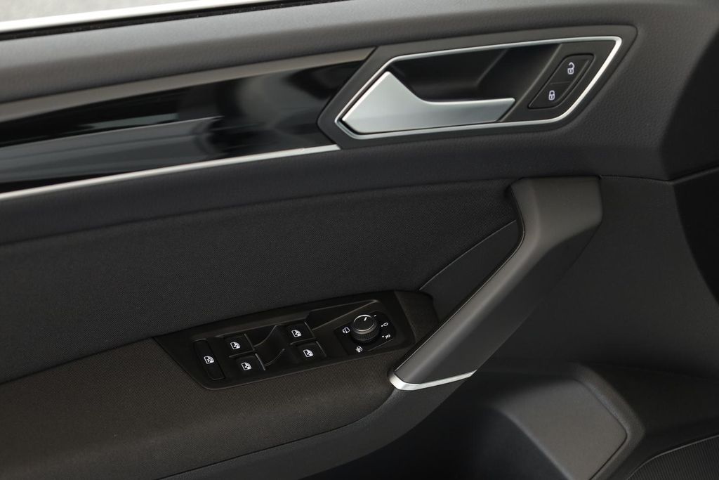 Volkswagen Touran 2025