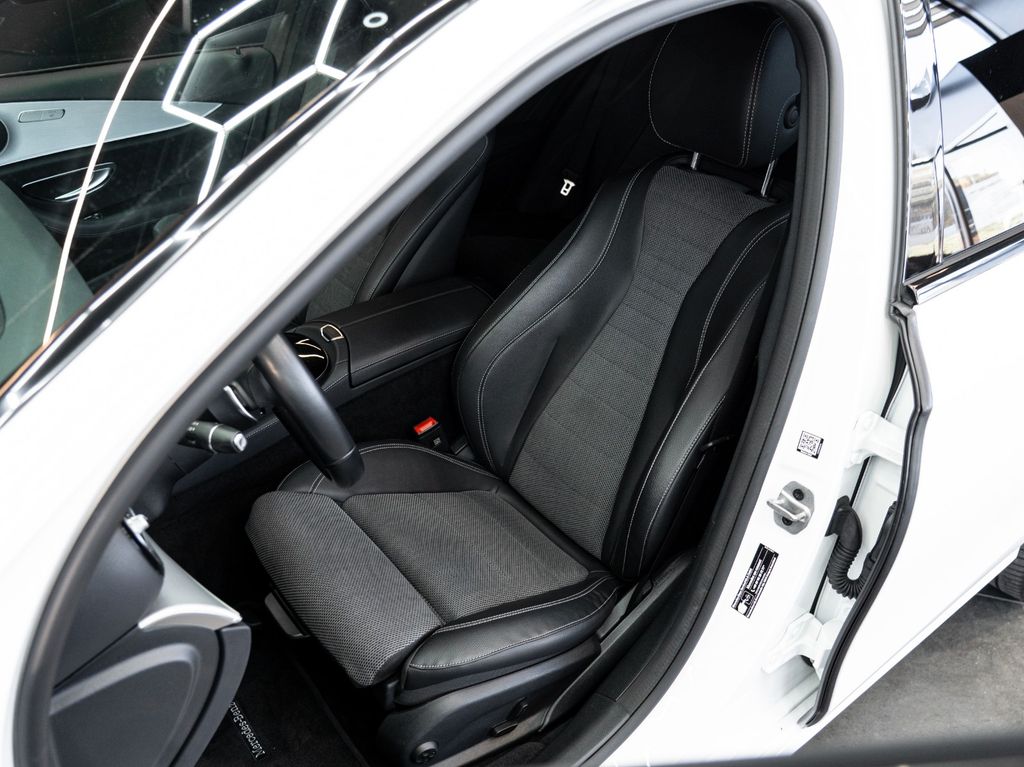 Mercedes-Benz E 300 2022
