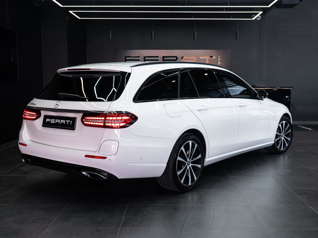 Mercedes-Benz E 300 2022