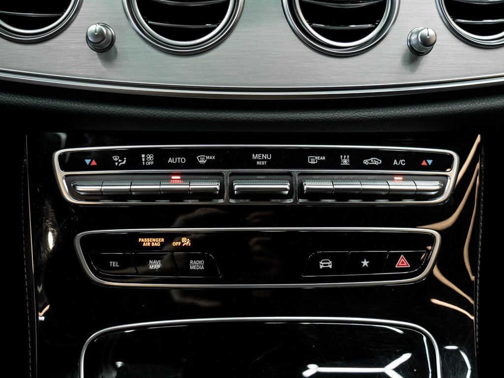 Mercedes-Benz E 300 2022