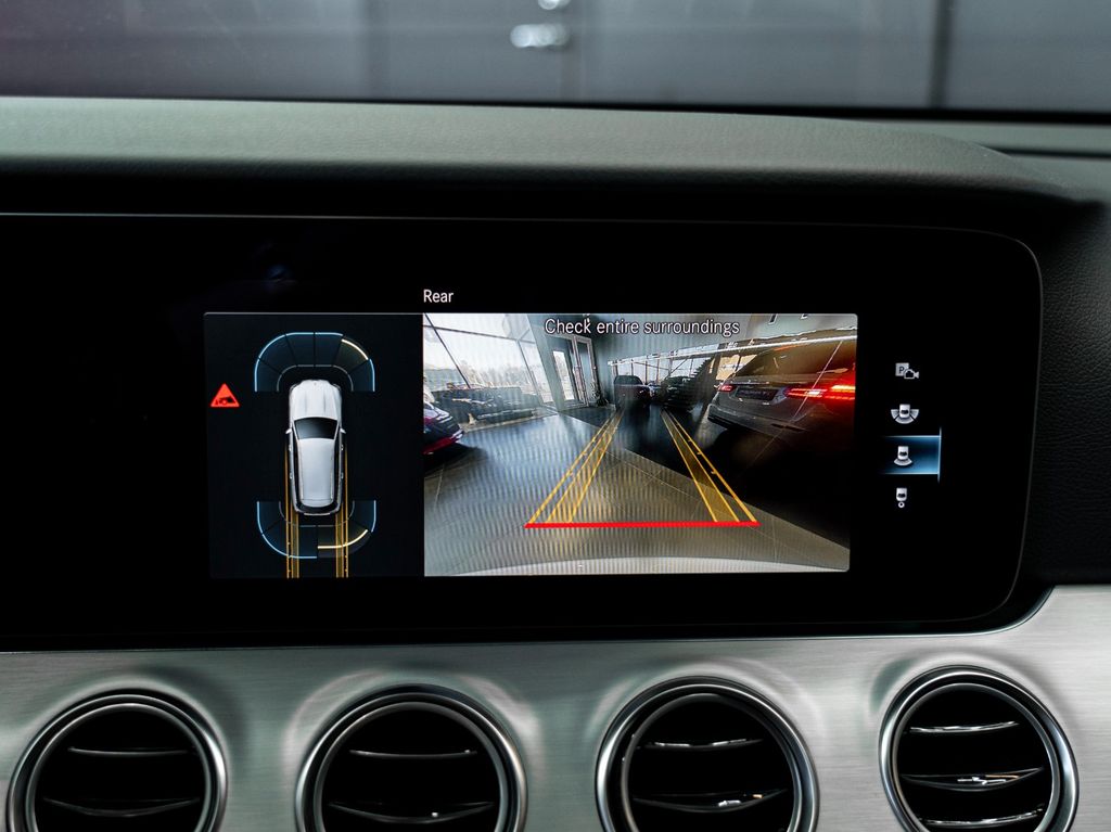 Mercedes-Benz E 300 2022