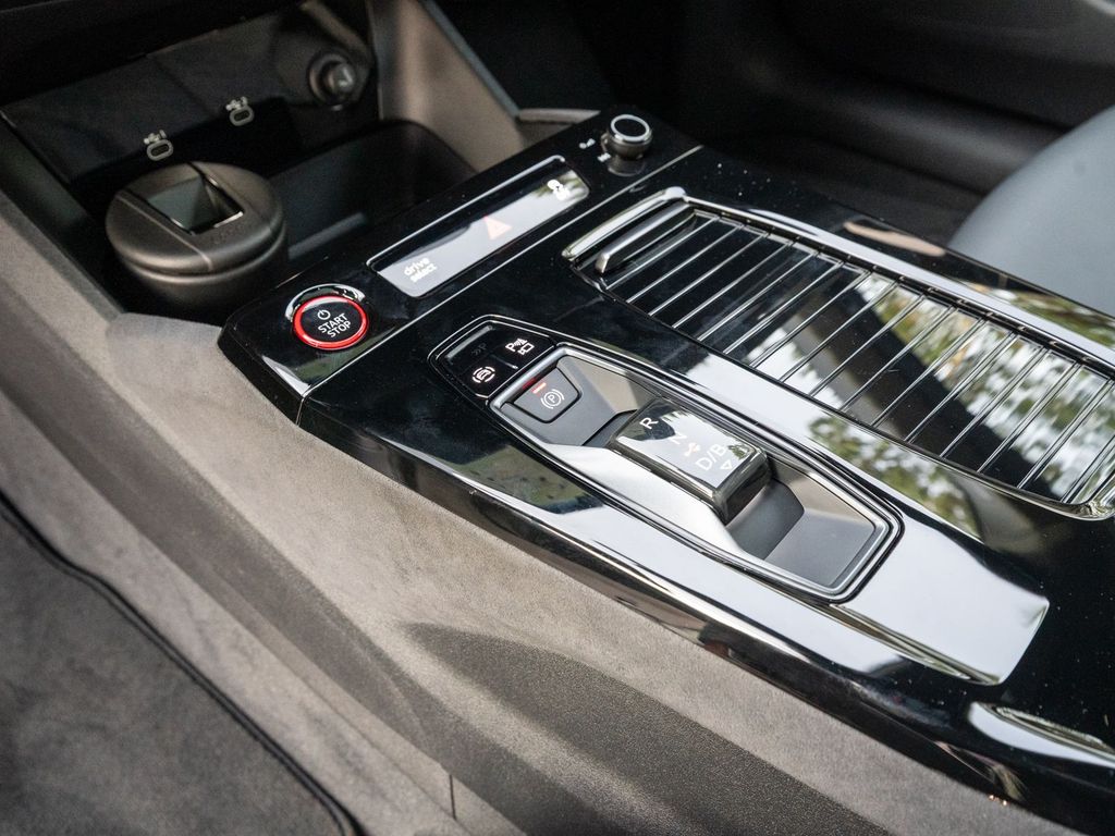 Audi A6 e-tron 2025