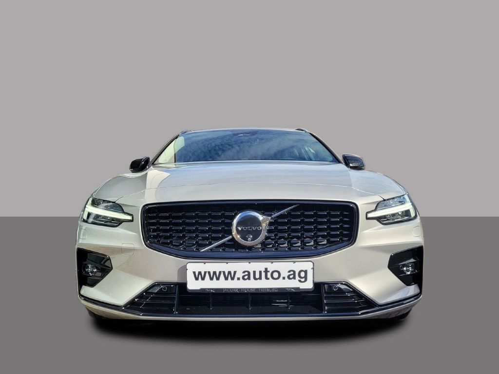 Volvo V60 2024