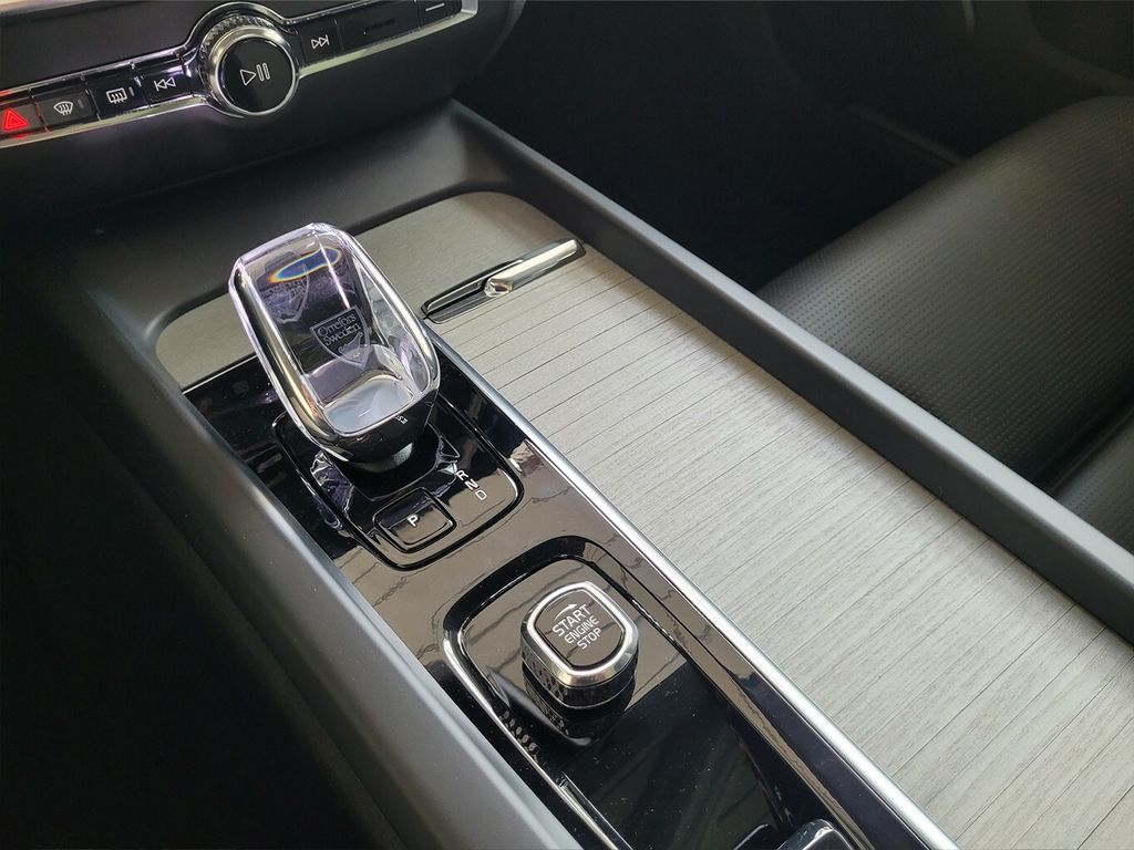 Volvo V60 2024