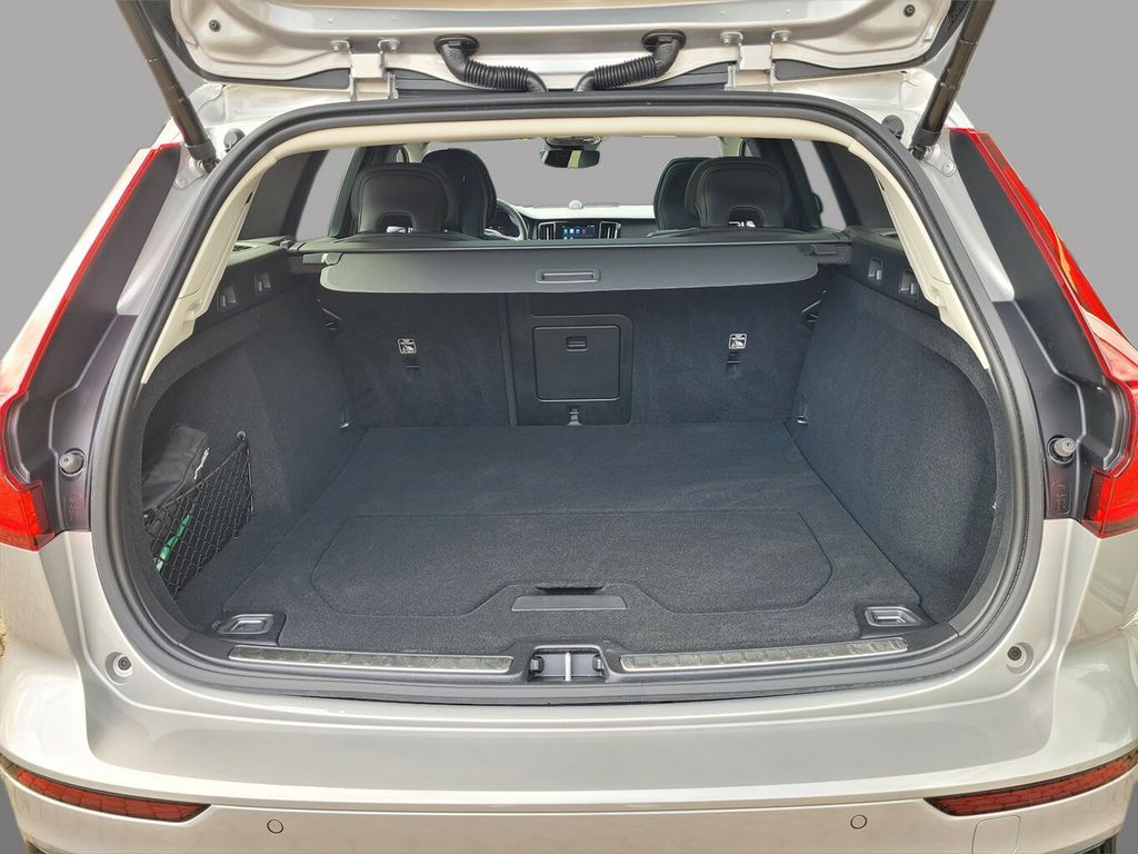 Volvo V60 2024