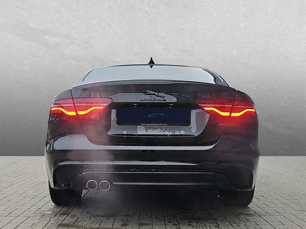 Jaguar XE 2021