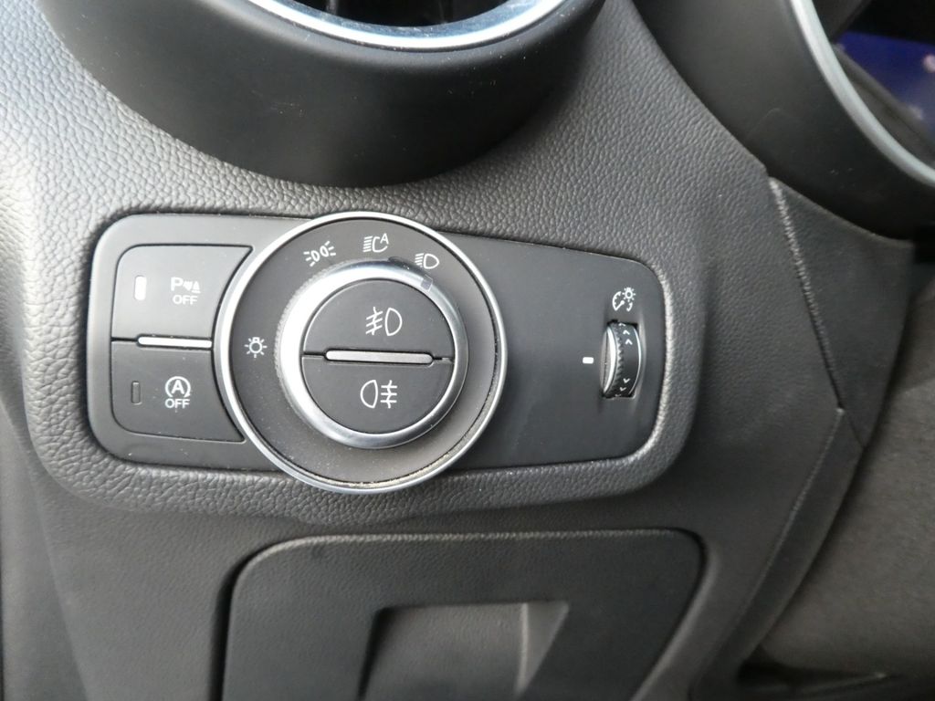Alfa Romeo Stelvio 2023